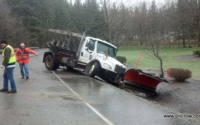 KC Sanding Truck Recovery Ravensdale, WA