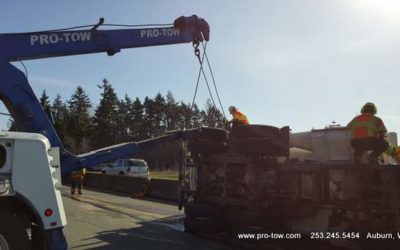 Heavy Duty Towing Uprights A Vacuum Truck – Federal Way, WA