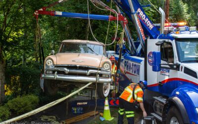 Classic Car Crane Lift Service